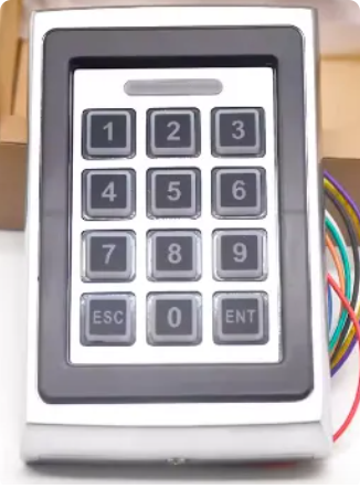 Contacts du circuit d'origine à membrane